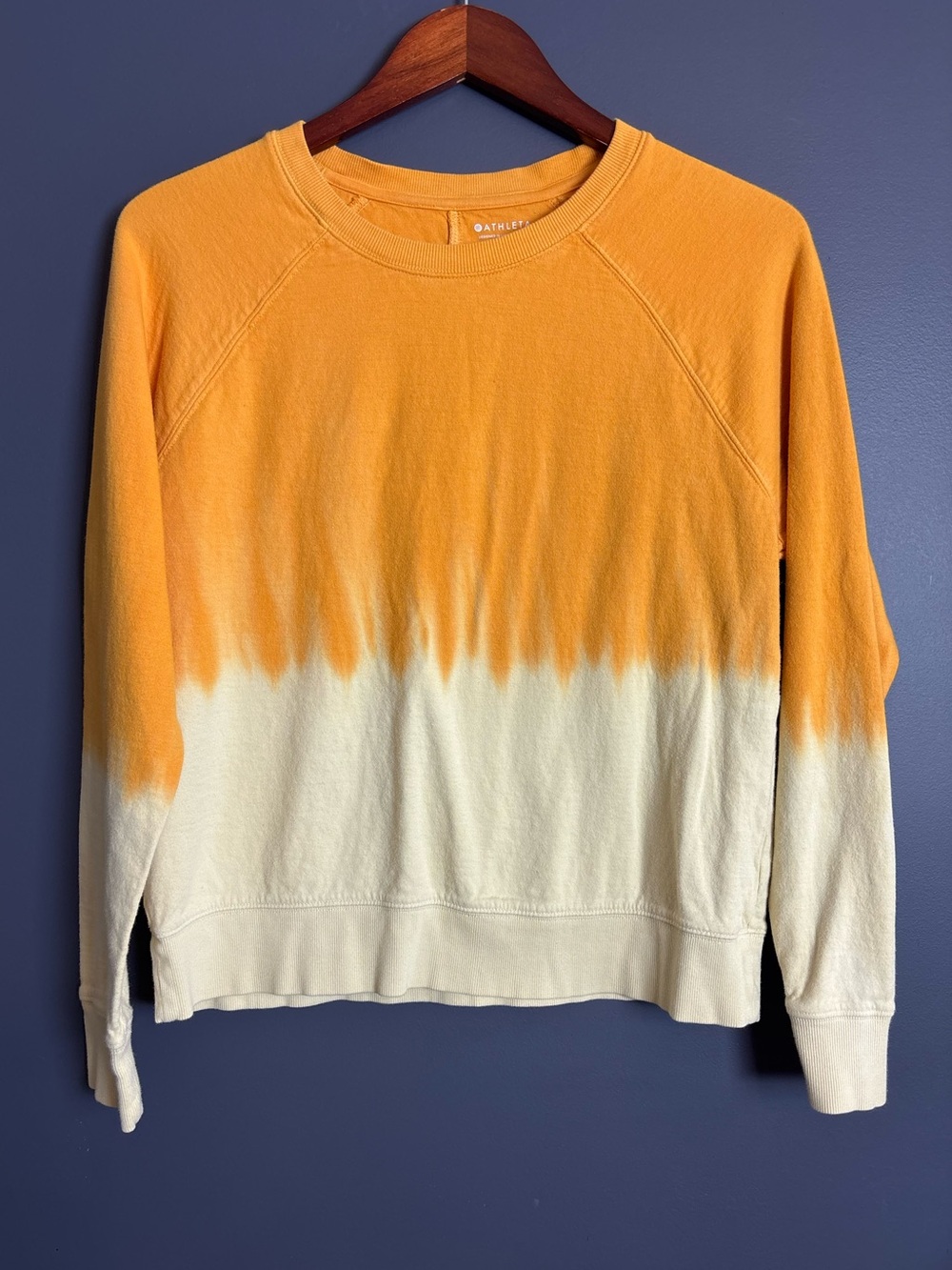 Athleta Sundown Dip Dye Sweatshirt Abyssinian Yellow Small Casual Comfy Sporty